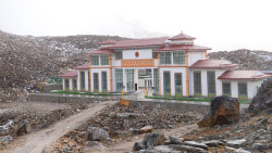 Tiptala pass closure impacts northern Taplejung's economy